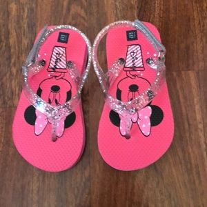 Minnie Mouse flip flops